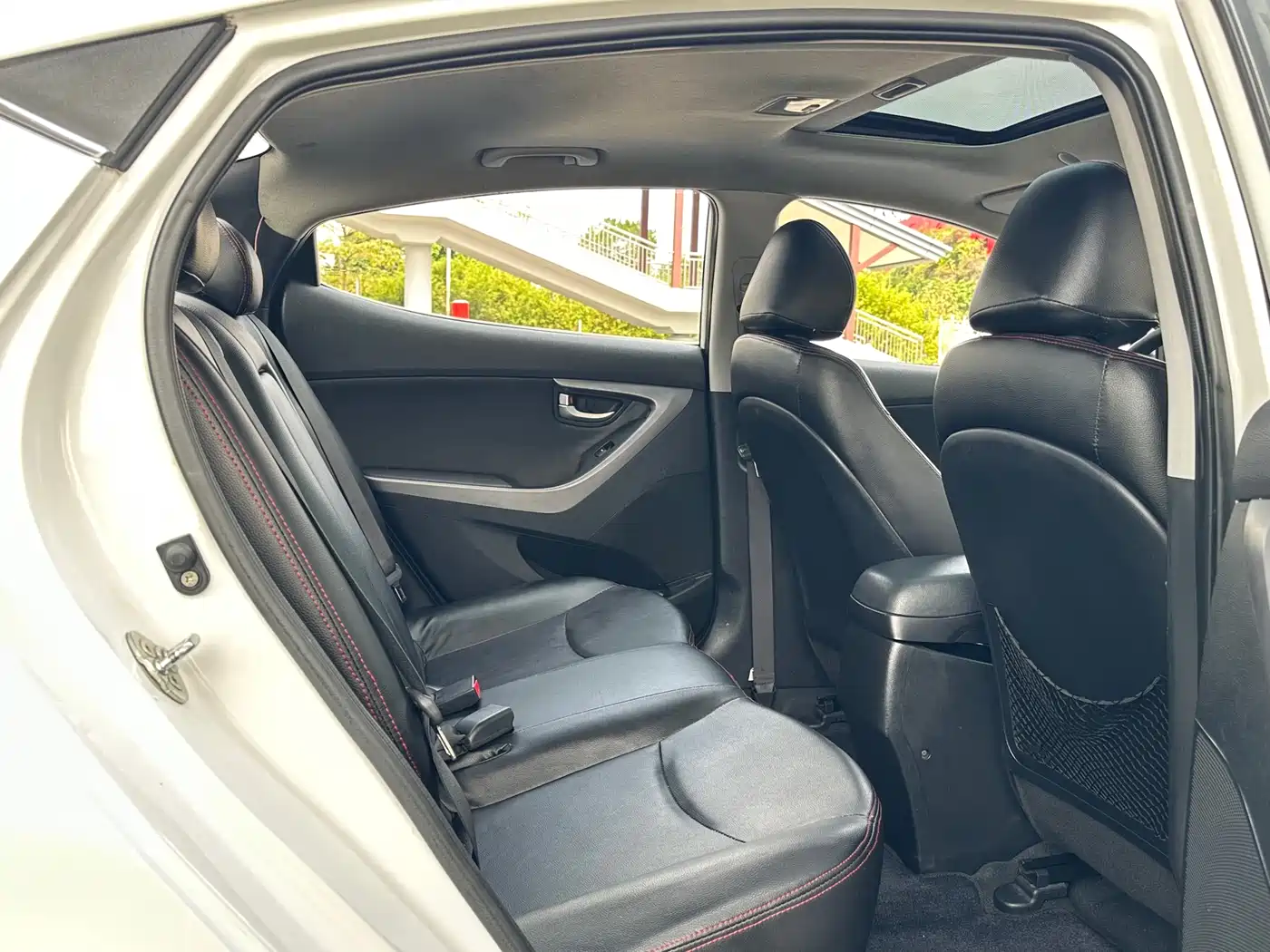 Hyundai Langdong 2016 1.6L Automatic Premium Edition фото 8