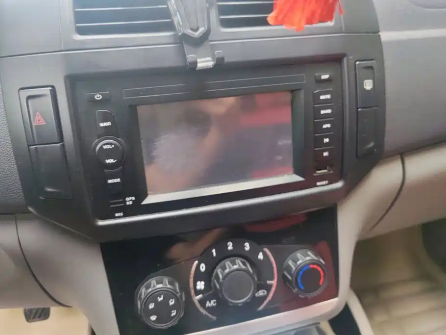 BAIC Weiwang M20 2014 2014 1.5L Comfort BJ415B