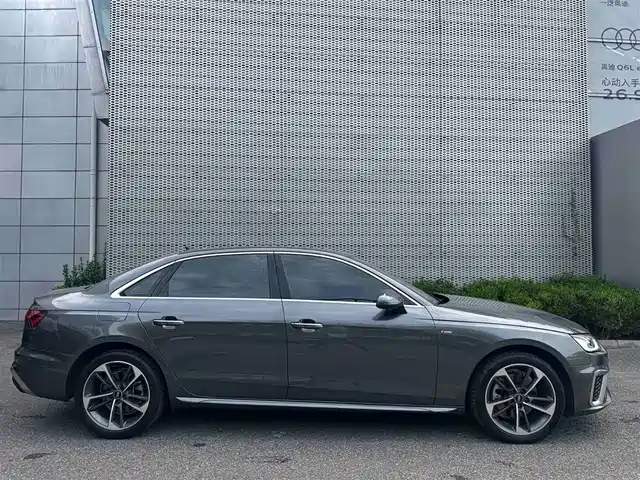 Audi A4L 2023 40 TFSI Fashion Dynamic — фото 3