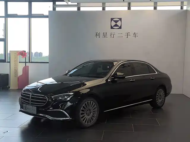 Mercedes-Benz E-Class 2021 E 300 L Fashion — фото 1