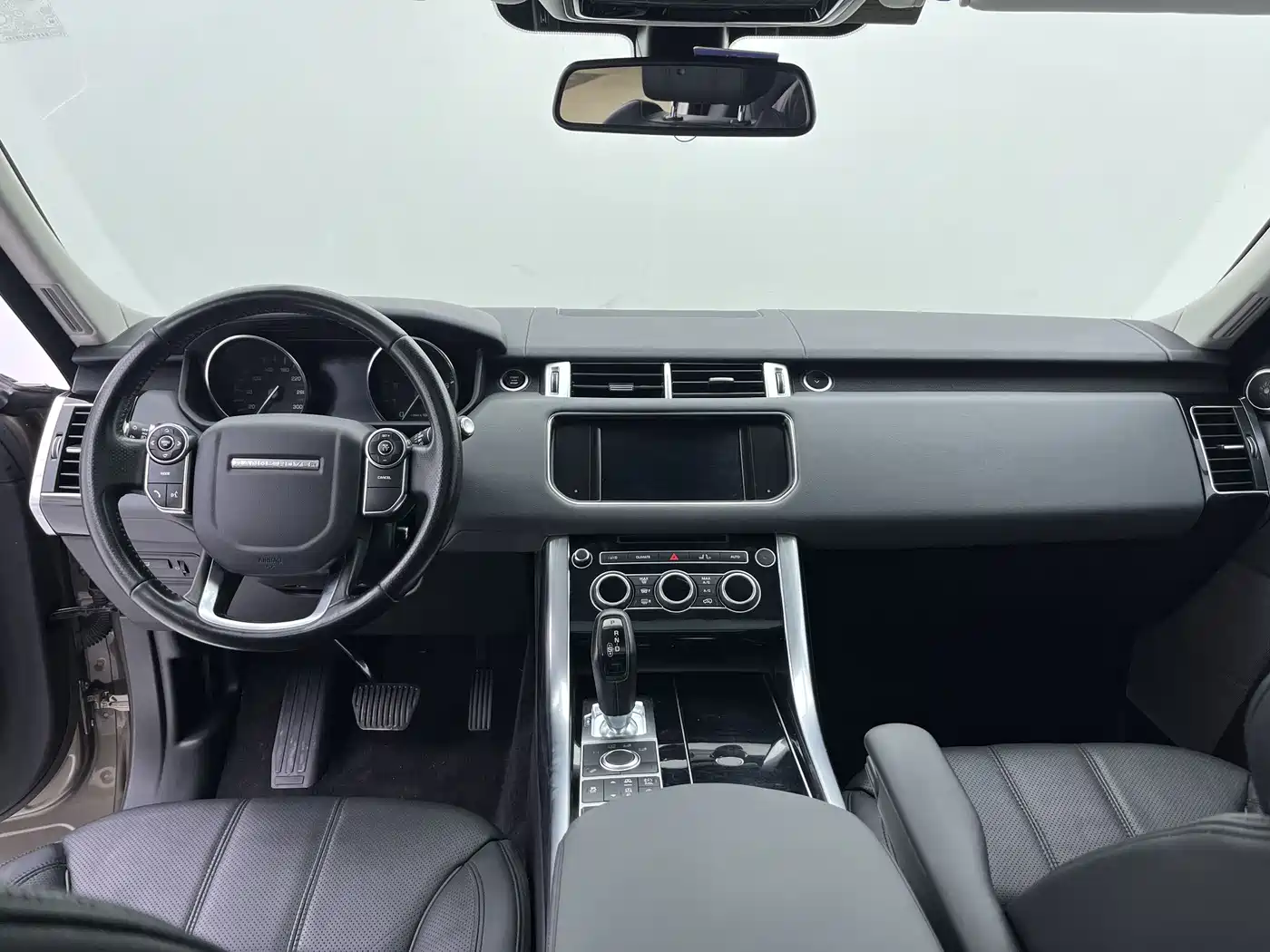 Land Rover Range Rover Sport 2015 3.0 SC V6 HSE фото 14