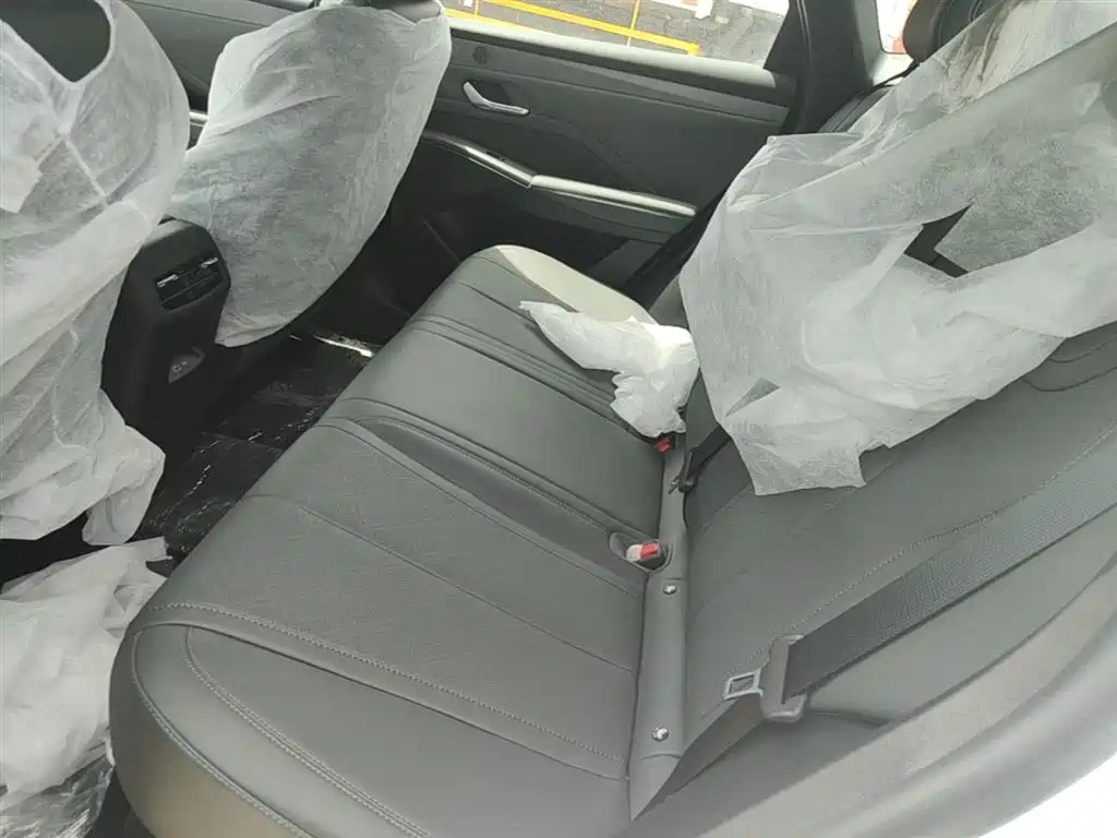 BYD Qin PLUS 2026 2026 DM-i Smart Edition 128KM Progressive