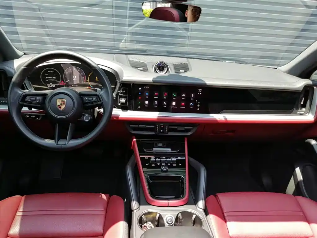 PORSCHE CAYENNE