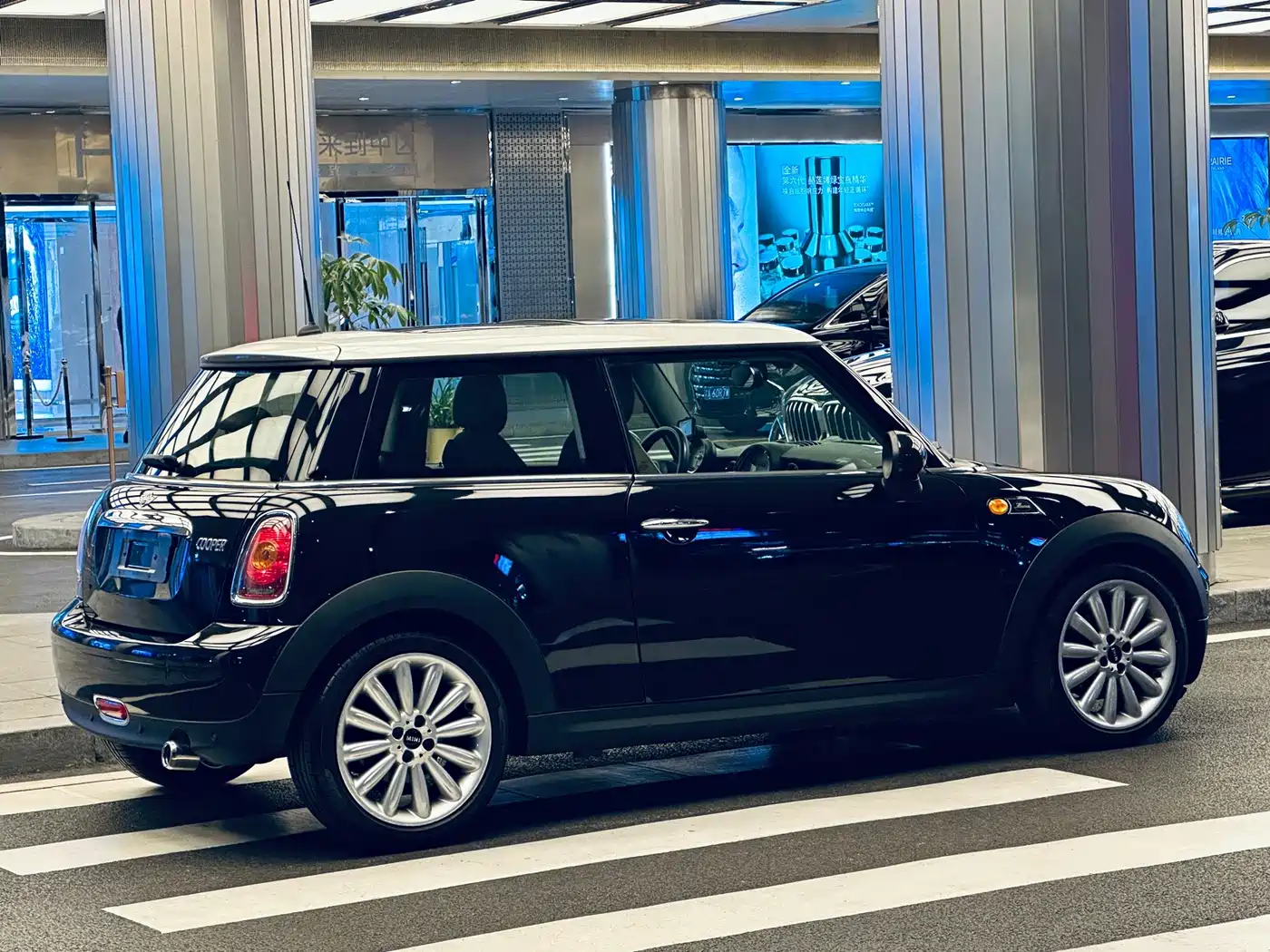 MINI MINI 2010 2010 1.6L COOPER 50 Mayfair