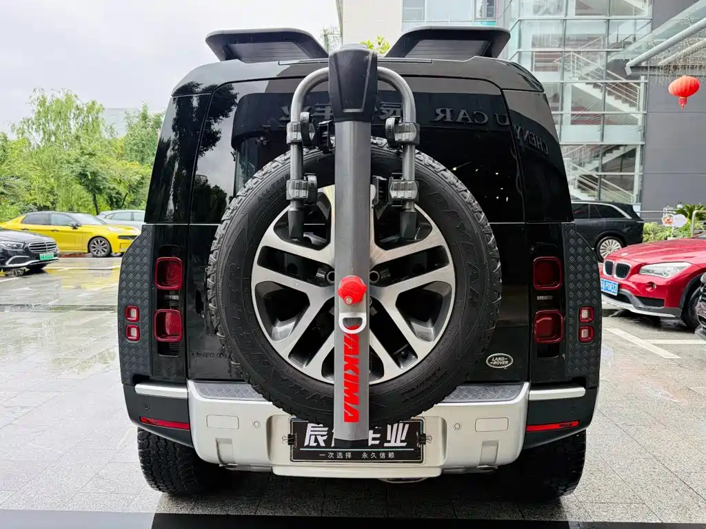 Фото 3 - Land Rover Defender