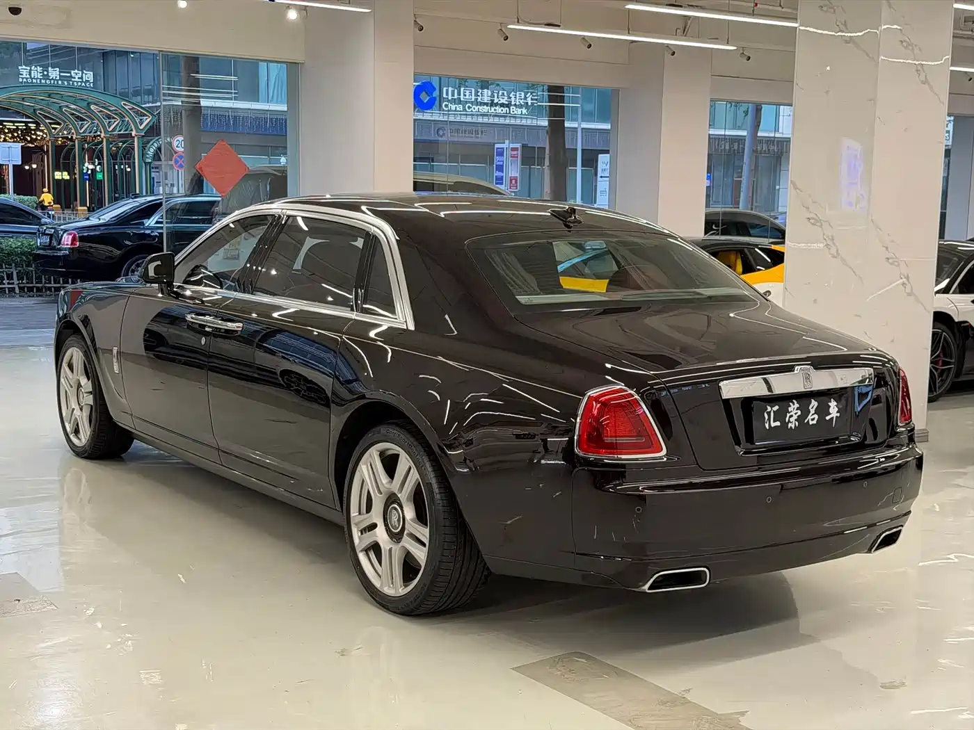 Фото 12 - Rolls-Royce Ghost
