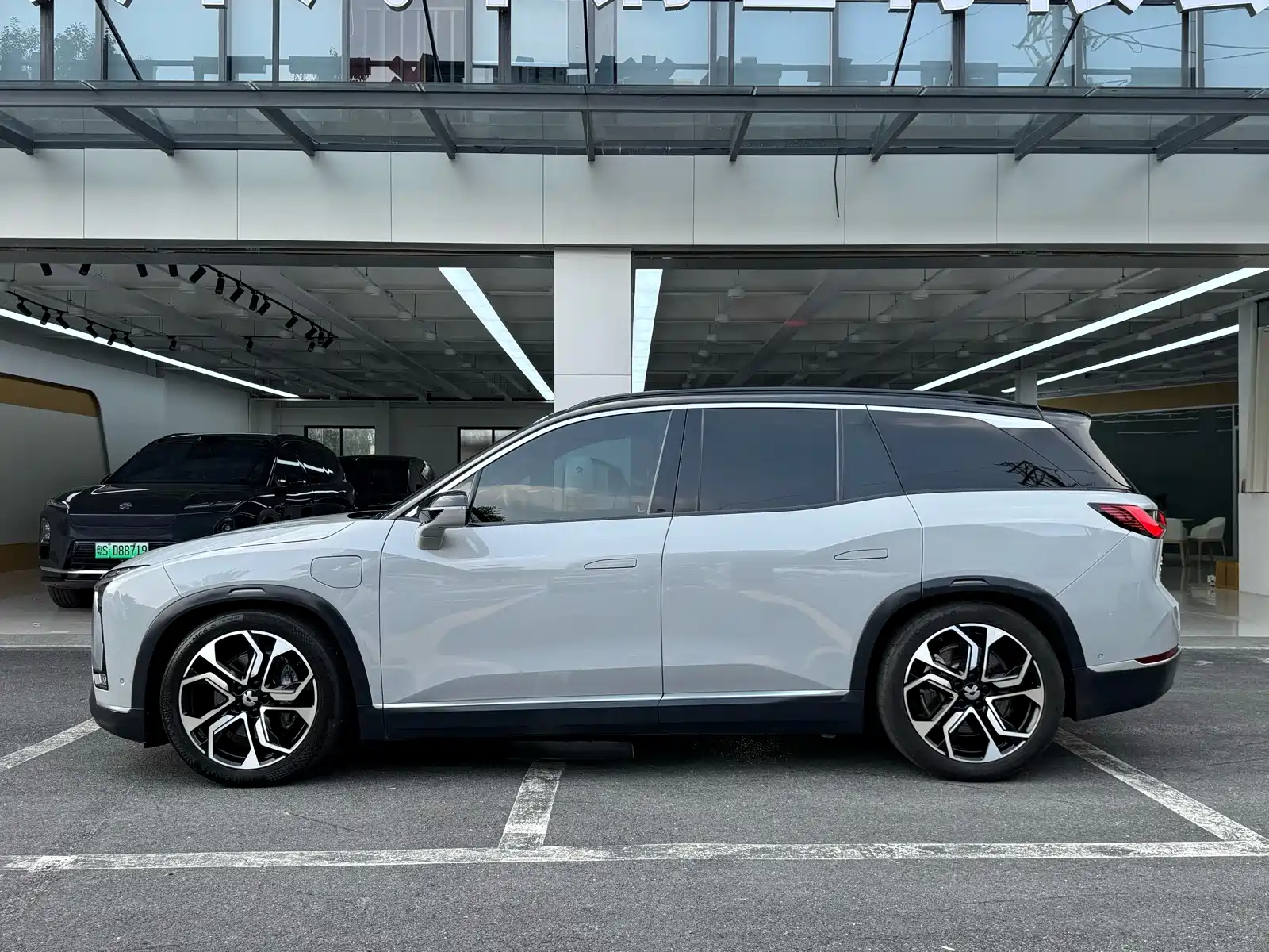 Фото 8 - NIO ES8