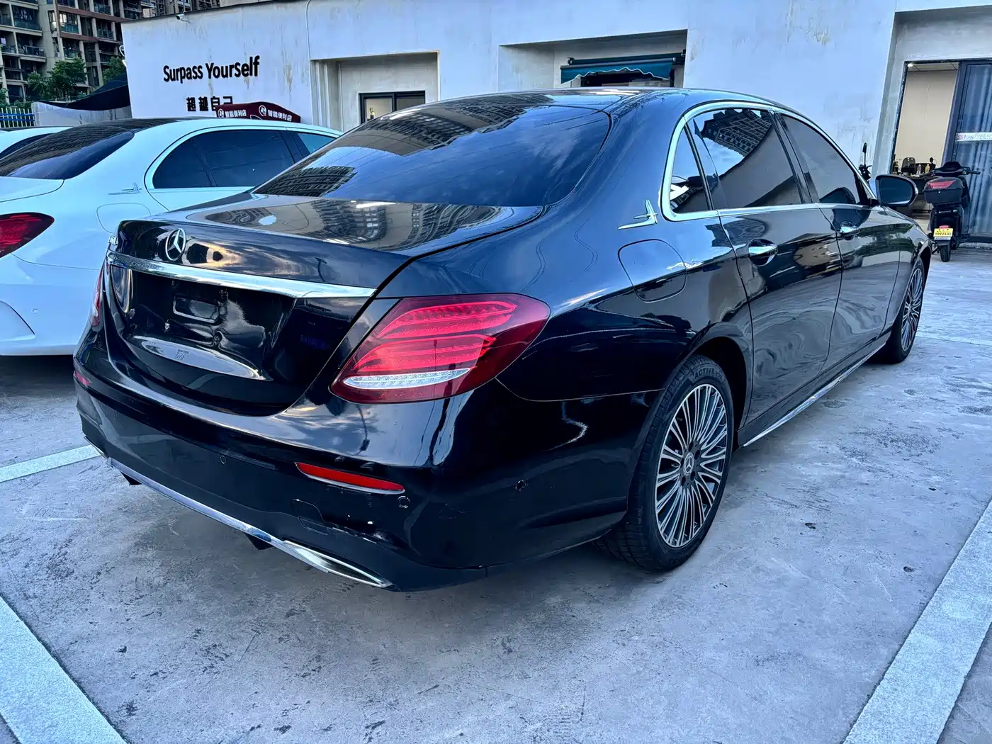 Фото 6 - Mercedes-Benz E-Class