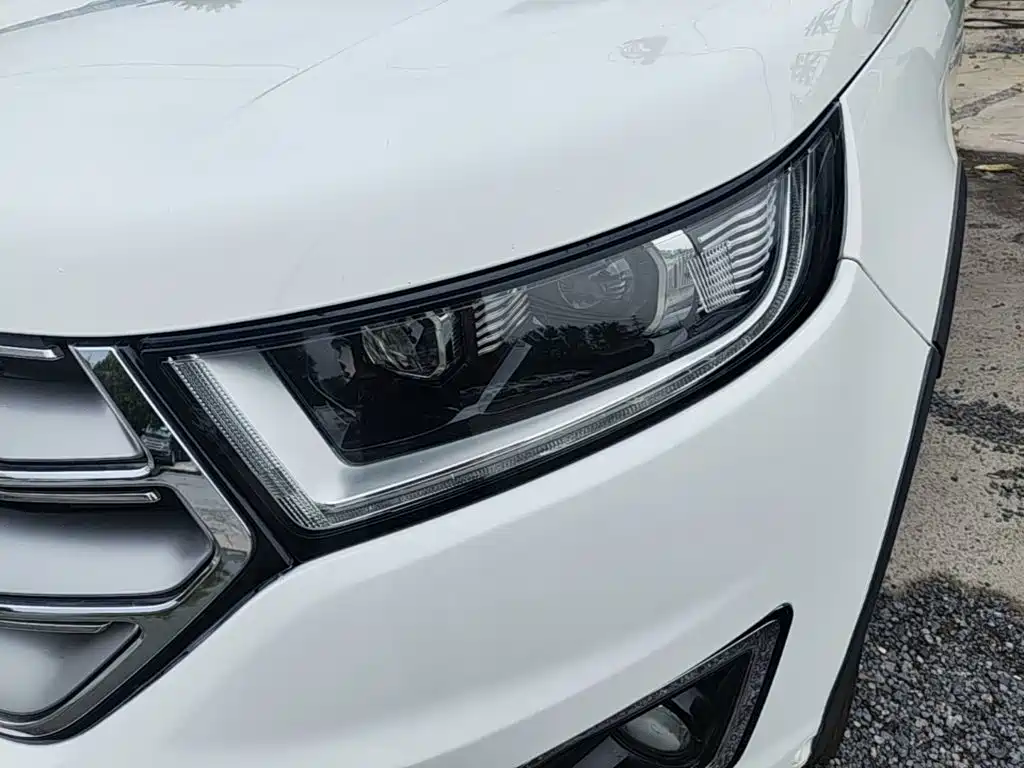 Ford Edge 2017 2016 EcoBoost 245 4WD Premium 7-Seater