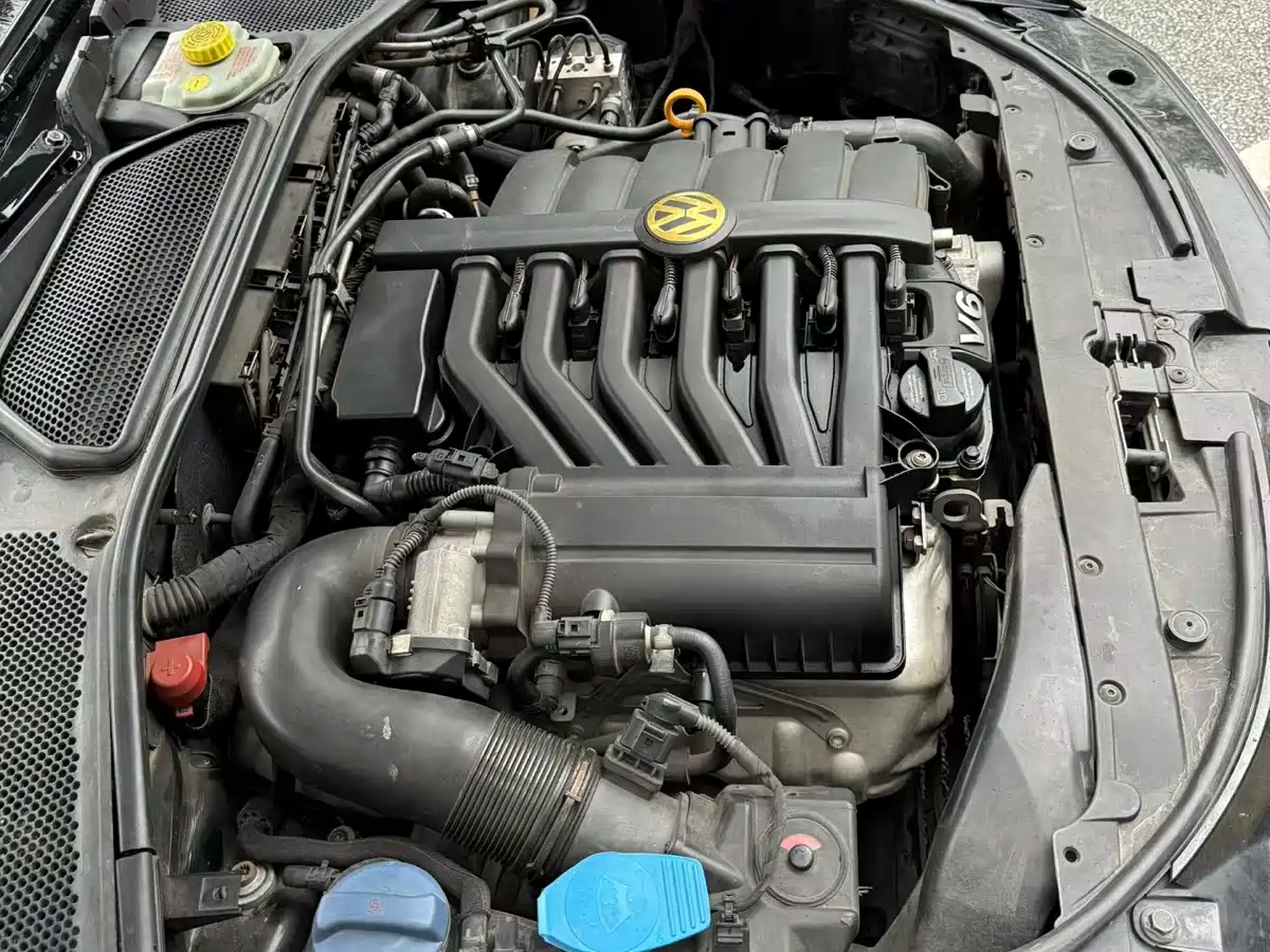 Volkswagen Phaeton 2011 2011 3.6L V6 5-Seater Extended Comfort
