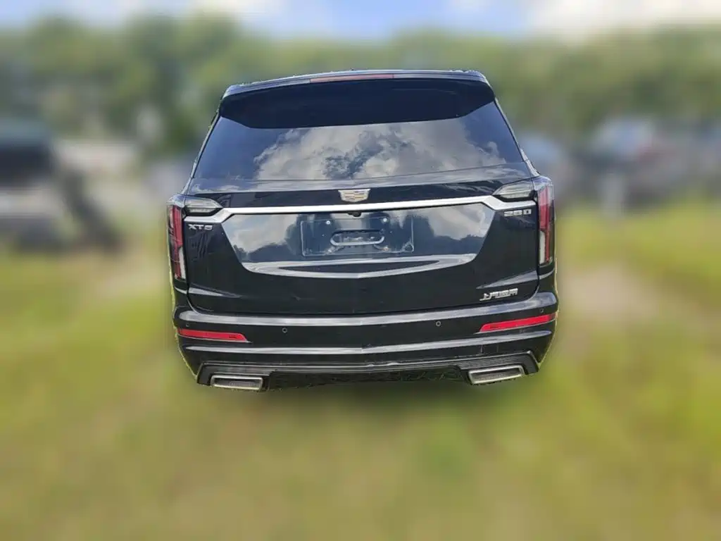 Фото 8 - Cadillac XT6