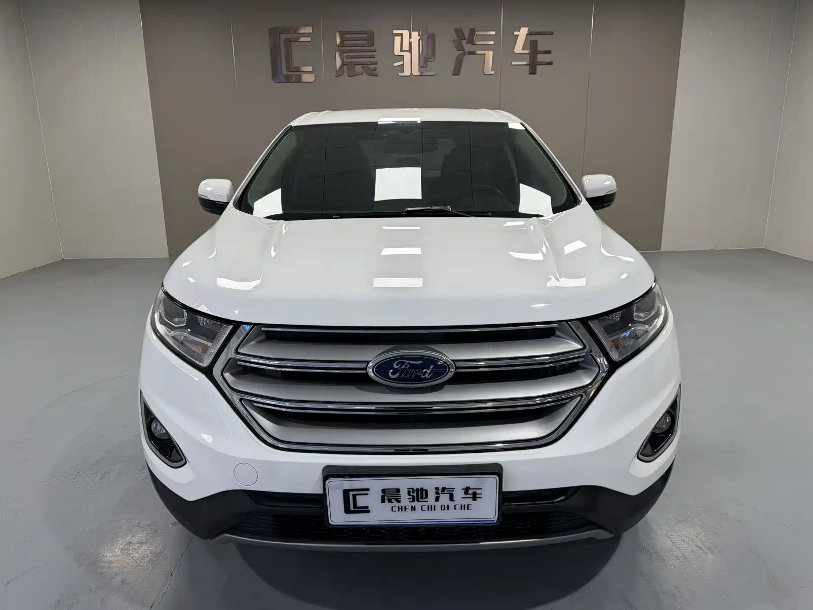 Фото 2 - Ford Edge