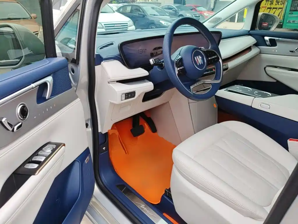 Buick GL8 New Energy 2024 2024 Landglory Luxury Edition 7-Seater