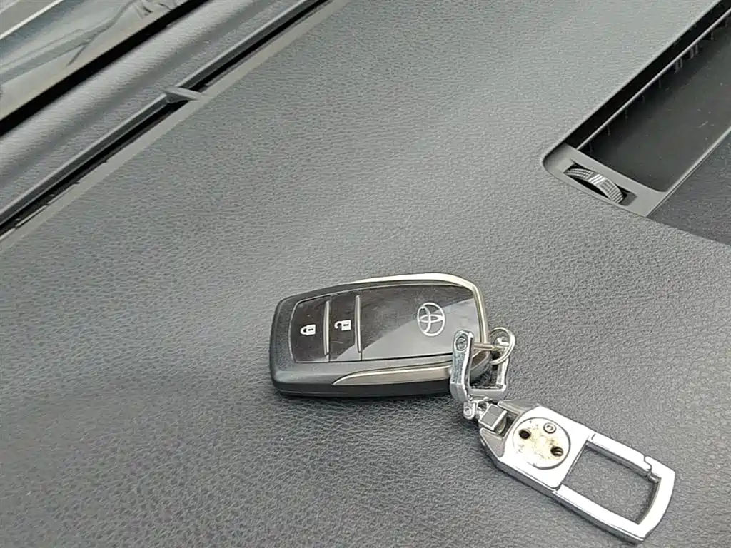 Toyota RAV4 Rongfang 2019 2.0L CVT 2WD Trend Edition China VI фото 9