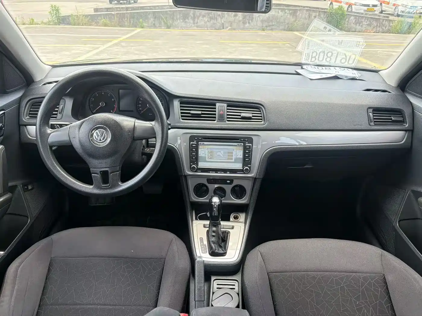 Volkswagen Lavida 2013 Facelift Classic 1.6L Automatic Trend фото 7