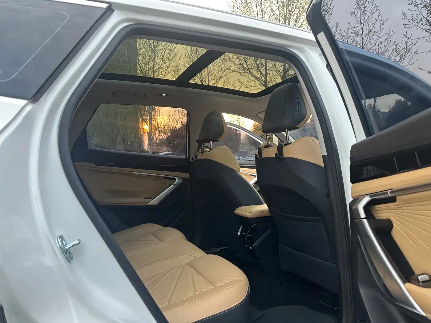 GEELY AUTOMOBILE BOYUE L