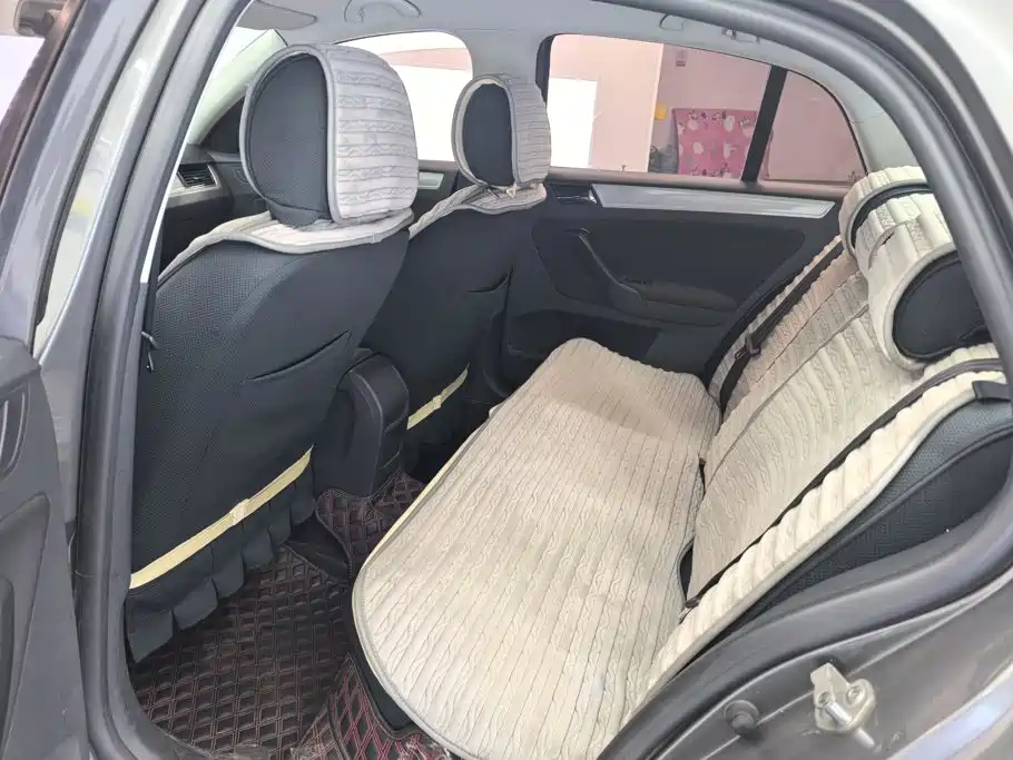 Volkswagen Bora 2014 2013 1.6L Manual Fashion Model