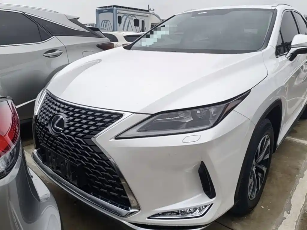 Фото 3 - Lexus RX