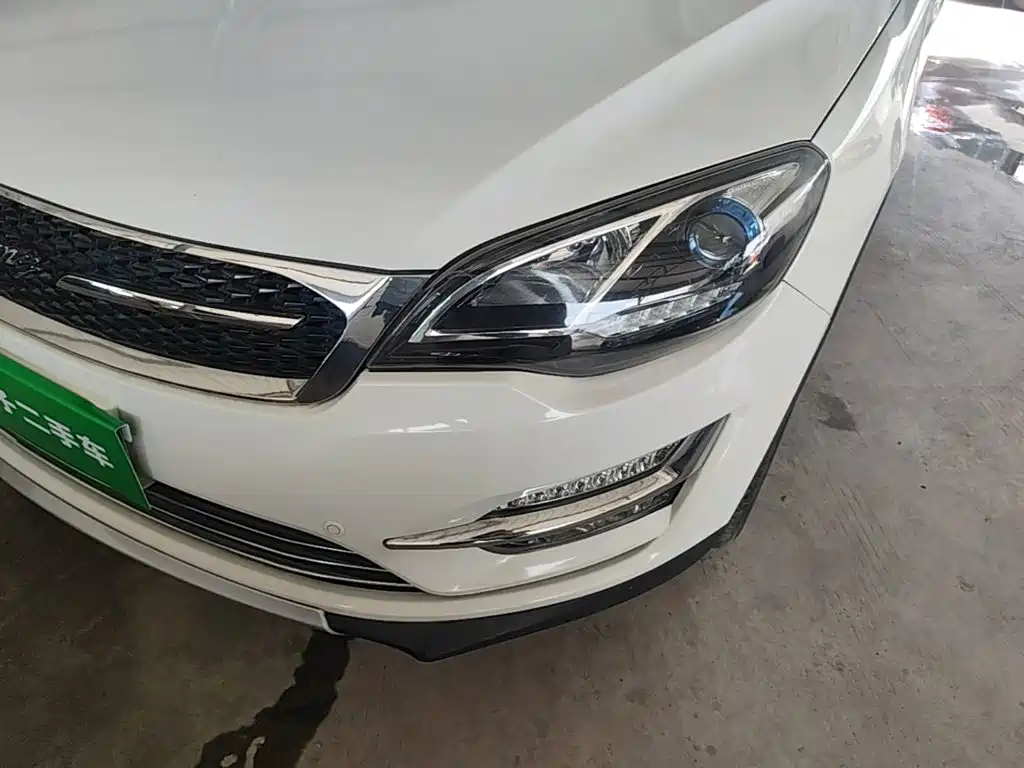Zotye Damai X5 2017 2017 Upgrade 1.5T CVT Landlord