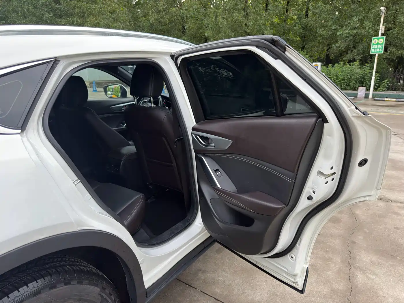 Фото 24 - Mazda CX-4