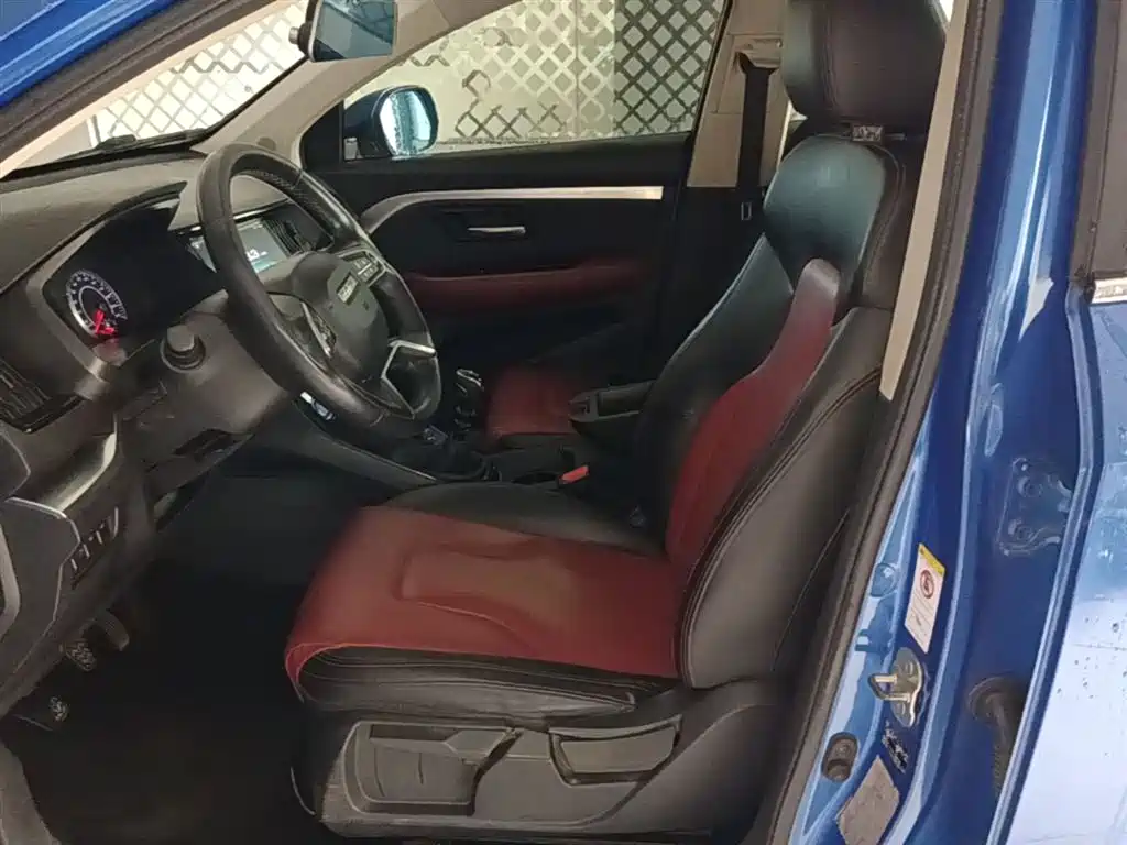 Photo 21 - Haval H2s