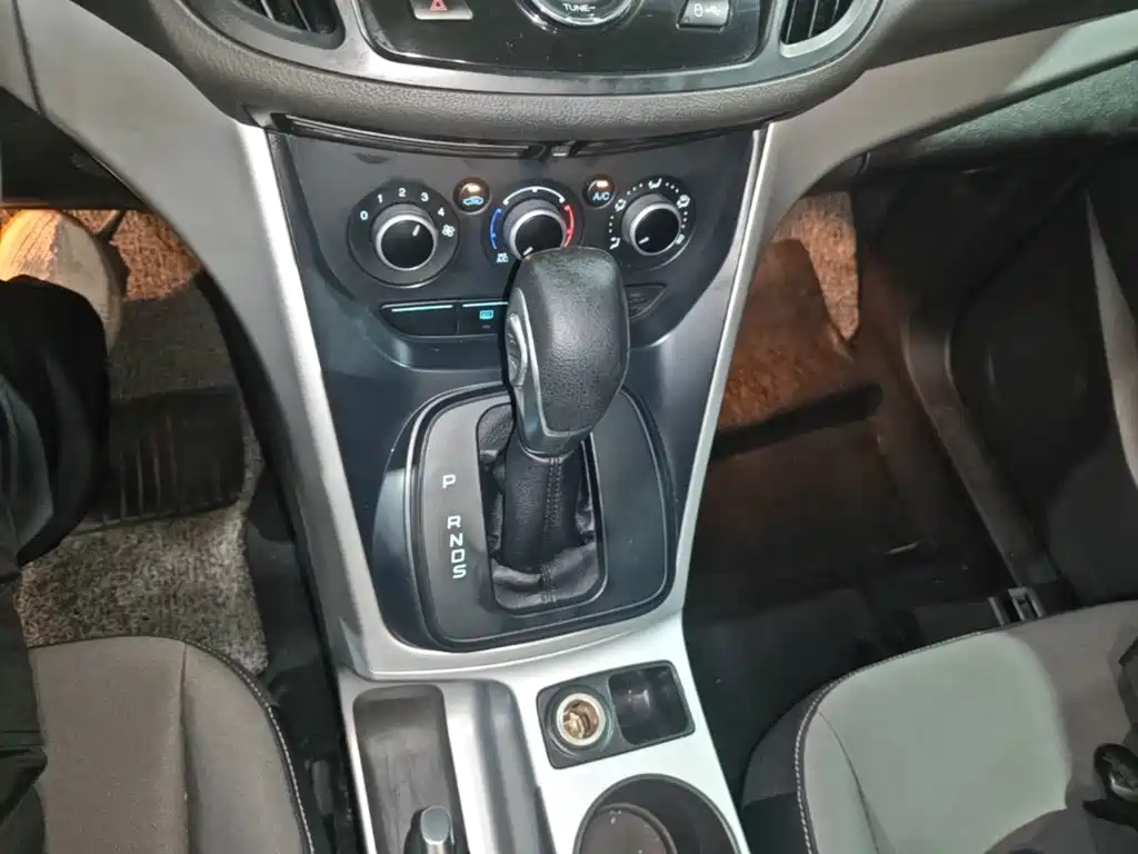 Ford Kuga 2014 2013 1.6L GTDi FWD Comfort