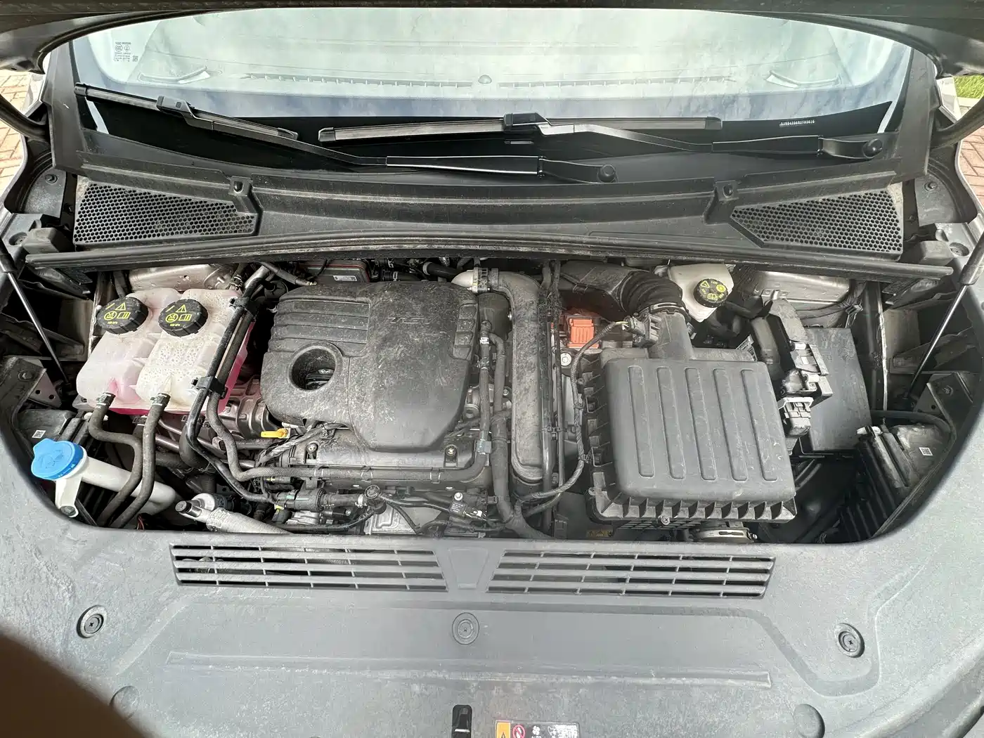 Roewe iMAX8 EV 2024 2025 1.5T DMH Land Luxury Edition