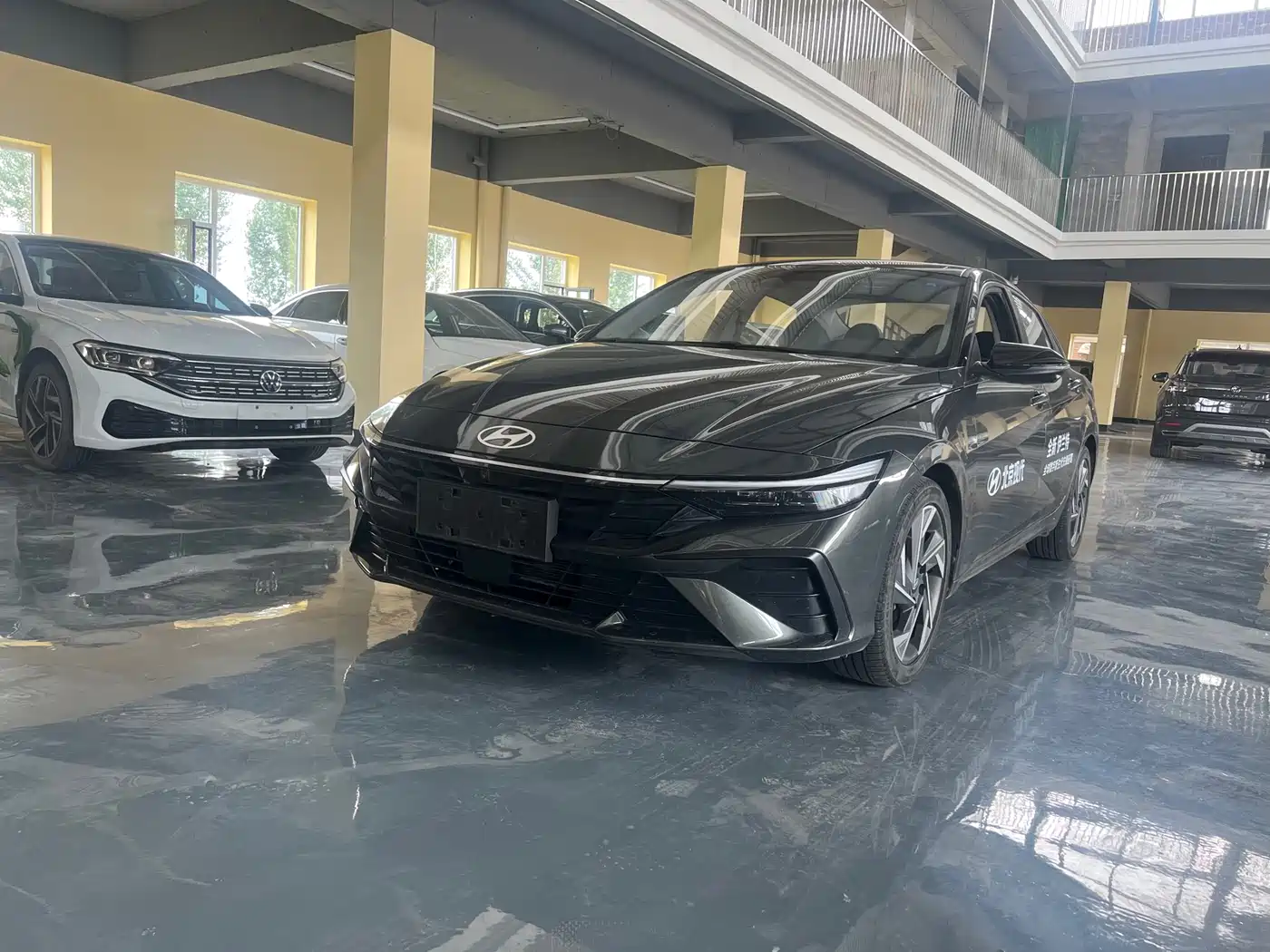 Hyundai Elantra 2023 1.5L CVT TOP Flagship Edition