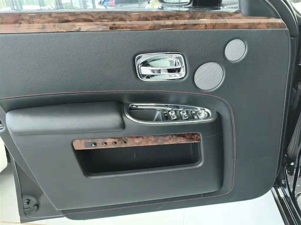 Фото 7 - Rolls-Royce Ghost