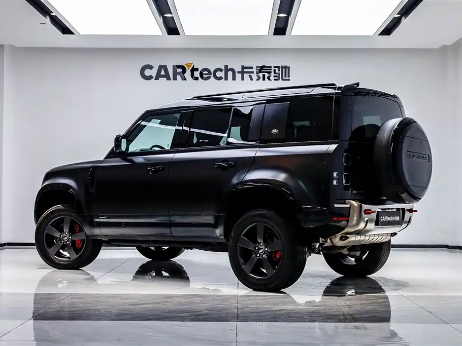 Land Rover Defender 2024 110 3.0T P400 X фото 3