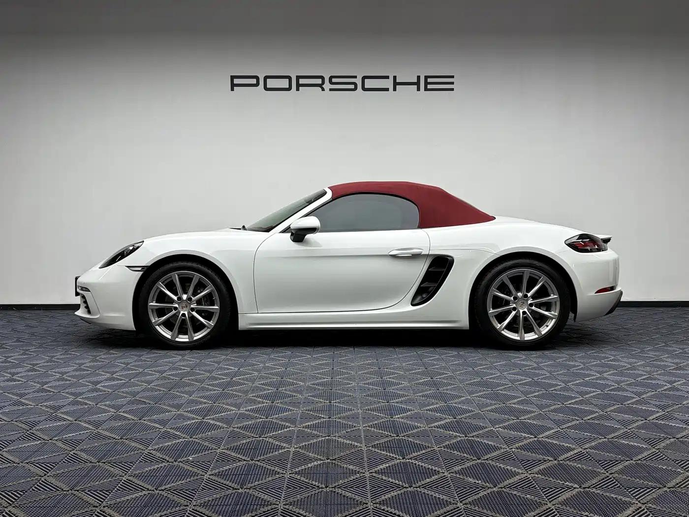 Porsche 718 2023 2022 Boxster 2.0T