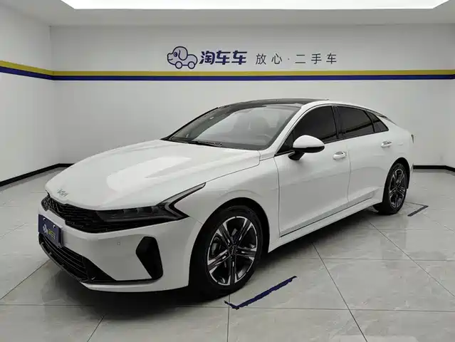 Фотография KIA K5