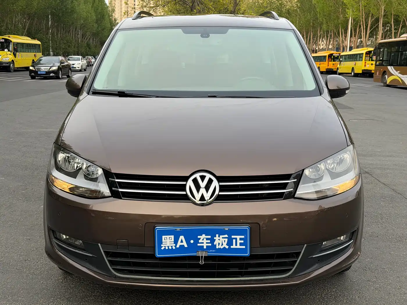 Volkswagen Sharan 2013 2.0TSI Comfort фото 2