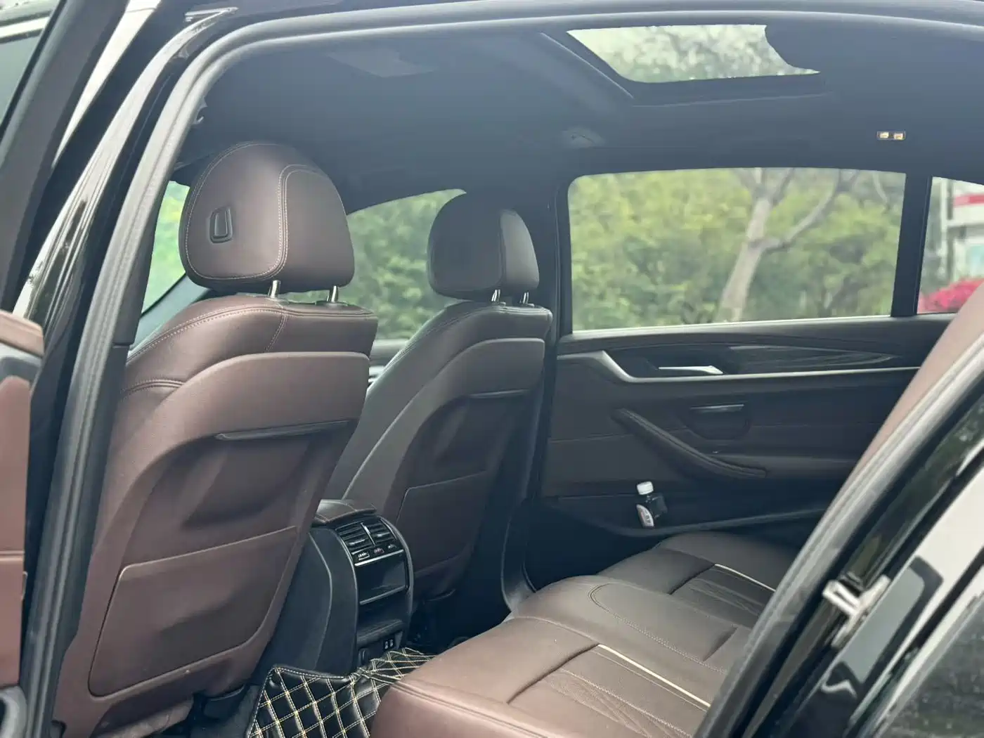 BMW 5 Series 2022 530Li xDrive M Sport Package фото 5
