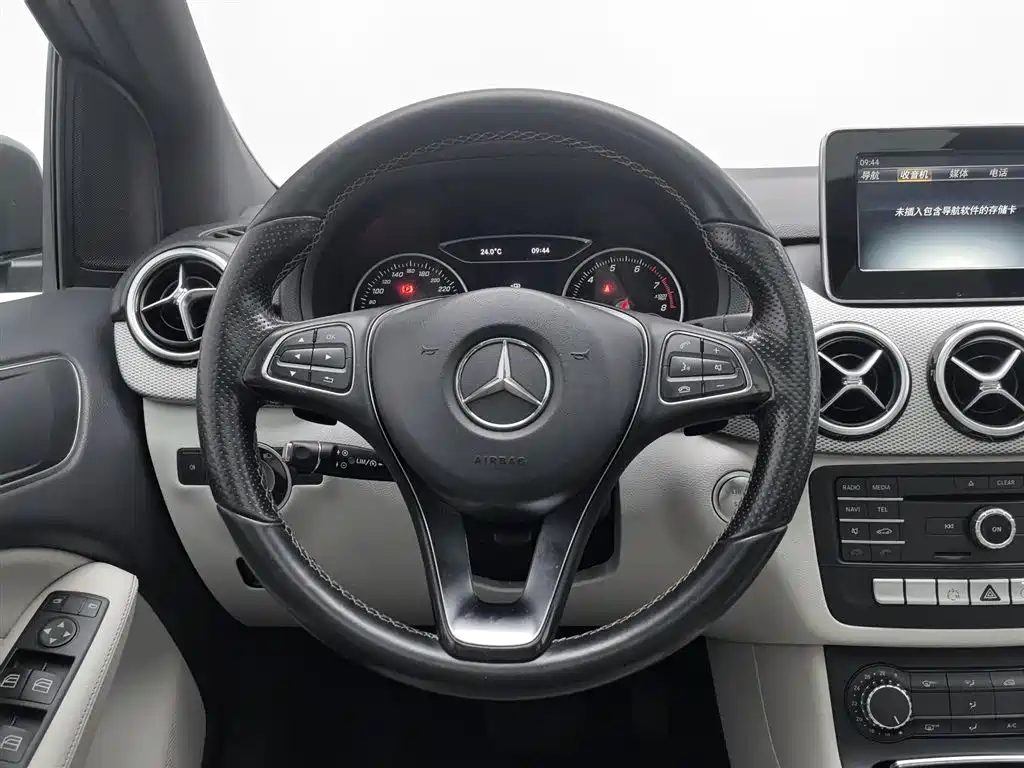 Mercedes-Benz B-Class 2015 B 200 Dynamic фото 11