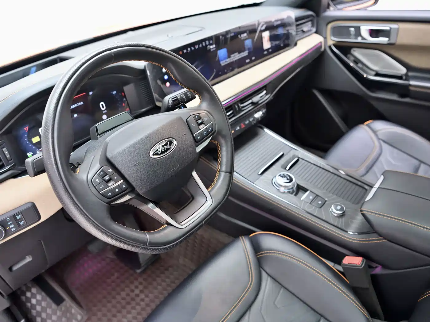 FORD EXPLORER