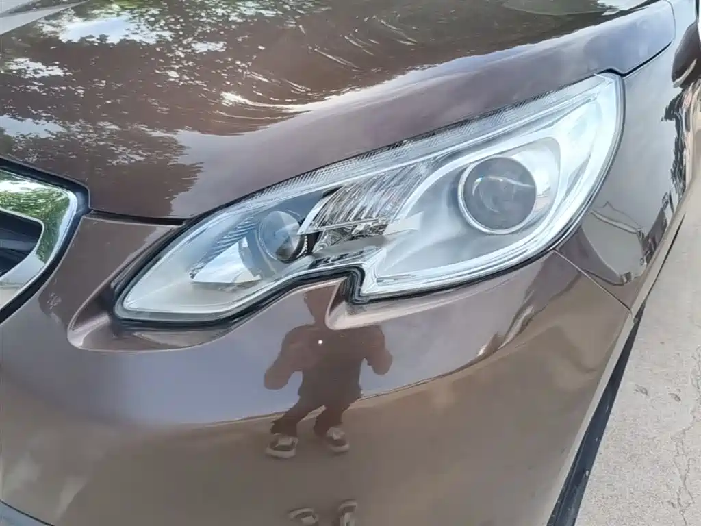 Peugeot 2008 2015 1.6L Automatic Cool Edition фото 24
