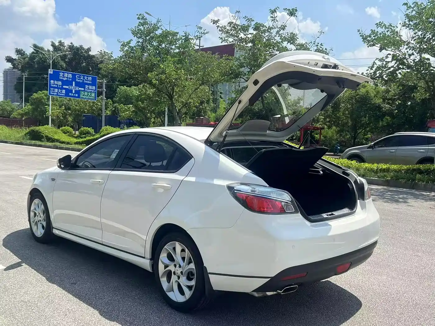 MG MG6 2014 2014 Hatchback 1.8T Automatic Performance Edition