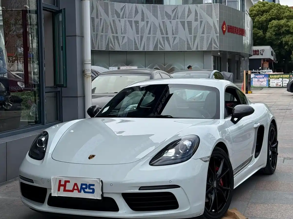 Photo 7 - Porsche 718