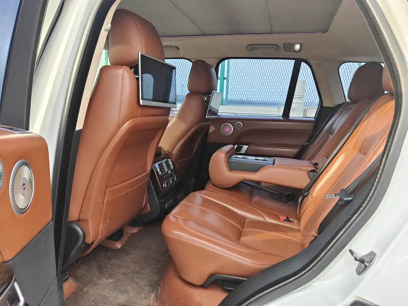 Land Rover Range Rover 2015 3.0 TDV6 Vogue фото 11