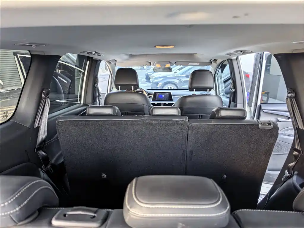SAIC Maxus Maxus G50 2019 1.5T Automatic Elite Edition China VI фото 15
