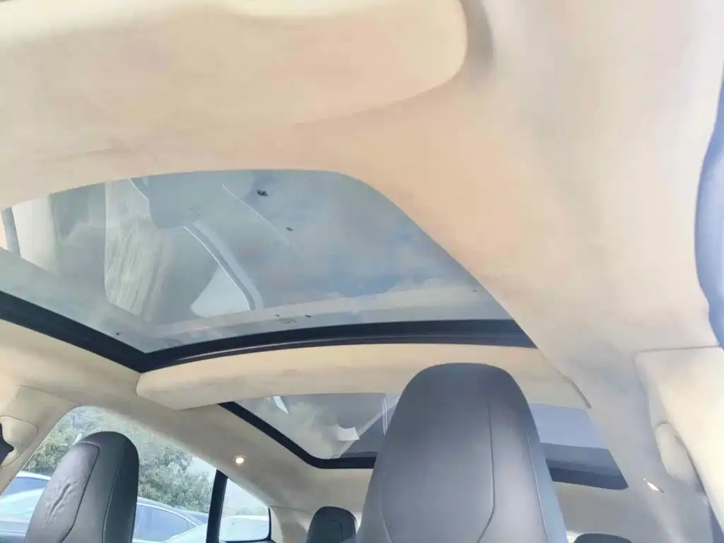 Photo 14 - Tesla Model S