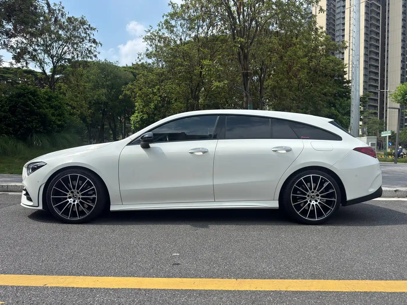 MERCEDES-BENZ CLA (IMPORT)