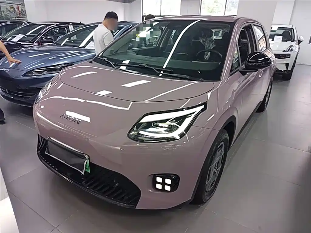 Aion UT 2025 Model 330 Starlight Edition