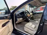 Фото 6 - Toyota Camry