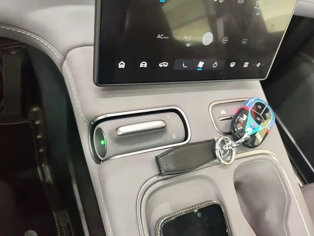 NIO EC6 2025 2024 75kWh