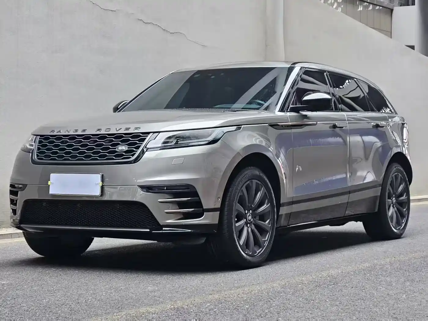 Land Rover Range Rover Velar 2018 P380 R-DYNAMIC SE