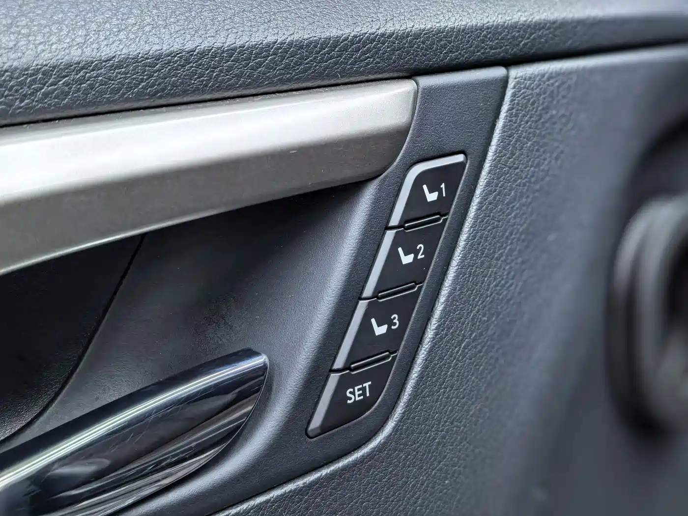 Lexus RX 2016 300 4WD Elegance Edition (China V) фото 19