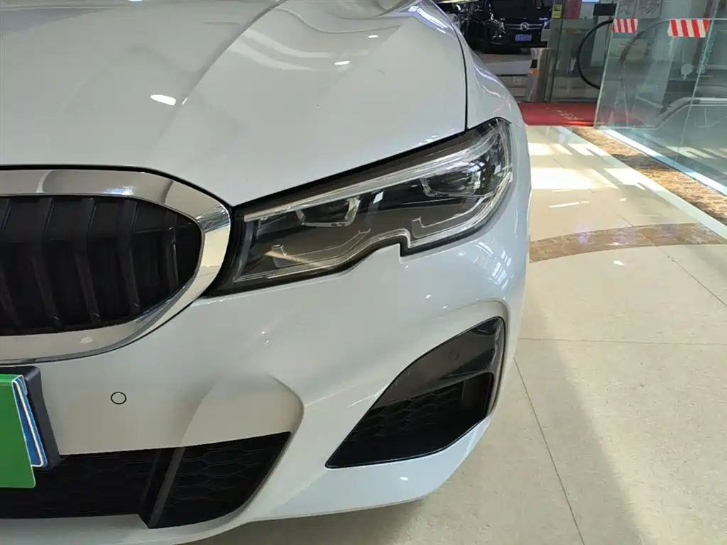 BMW 3 Series 2022 325Li M Sport Package фото 24