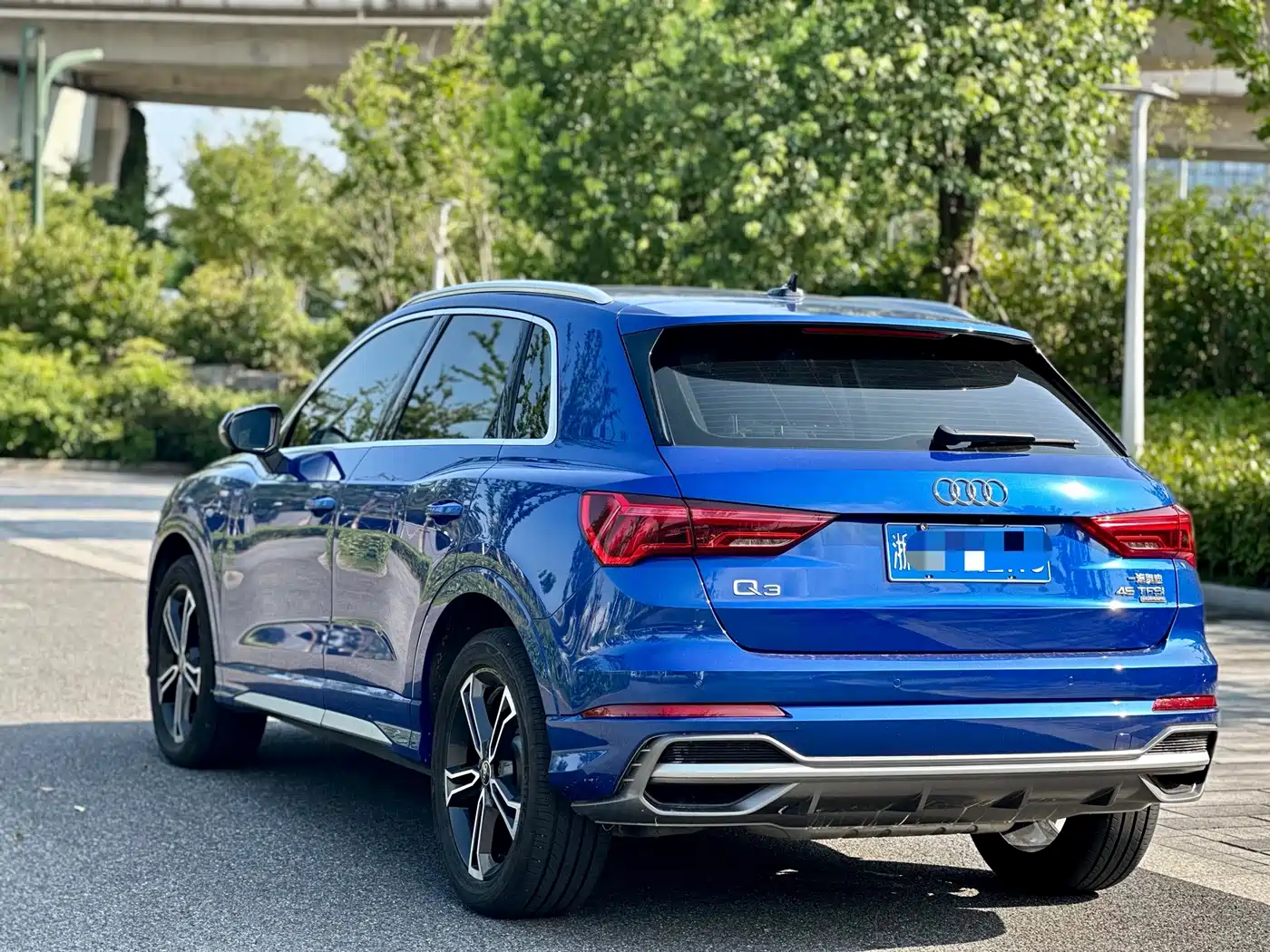 Фото 4 - Audi Q3